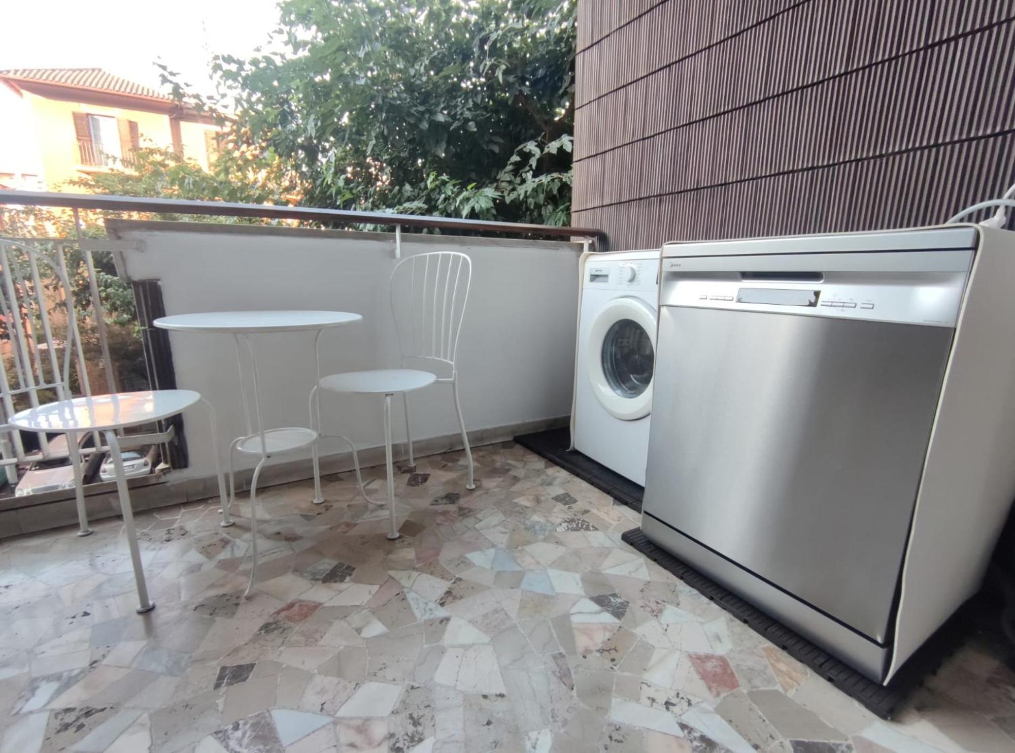 Vanity Apartment - 4 Bedrooms With 4 Bathrooms - Ac & Wifi Rom Eksteriør billede